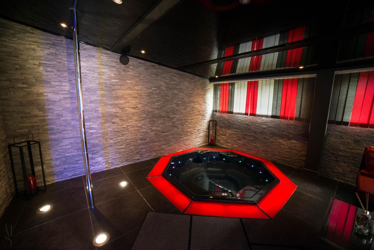 L'Eveil Des Sens Hotel Chateauneuf-le-Rouge ภายนอก รูปภาพ