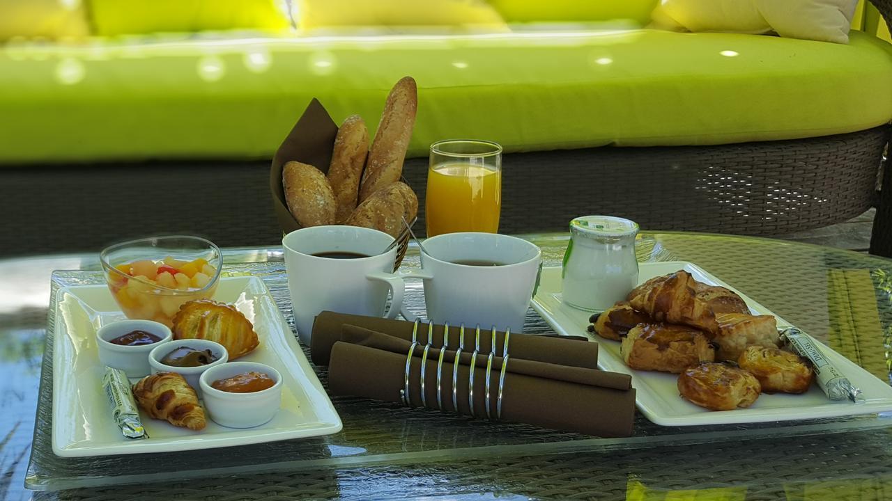 L'Eveil Des Sens Hotel Chateauneuf-le-Rouge ภายนอก รูปภาพ